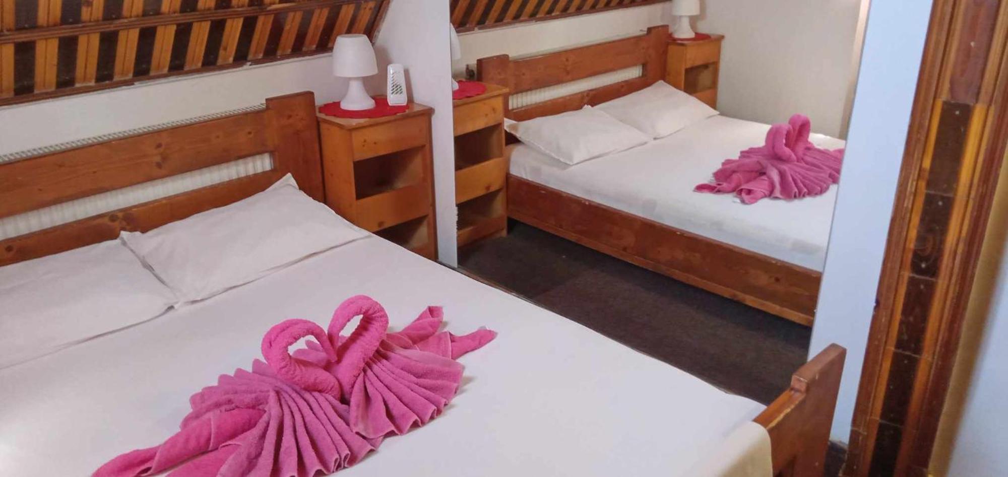 Hostel Intim 95 Ron Birlad Экстерьер фото